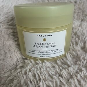 Naturium Glow Getter Multi-Oil Body Scrub